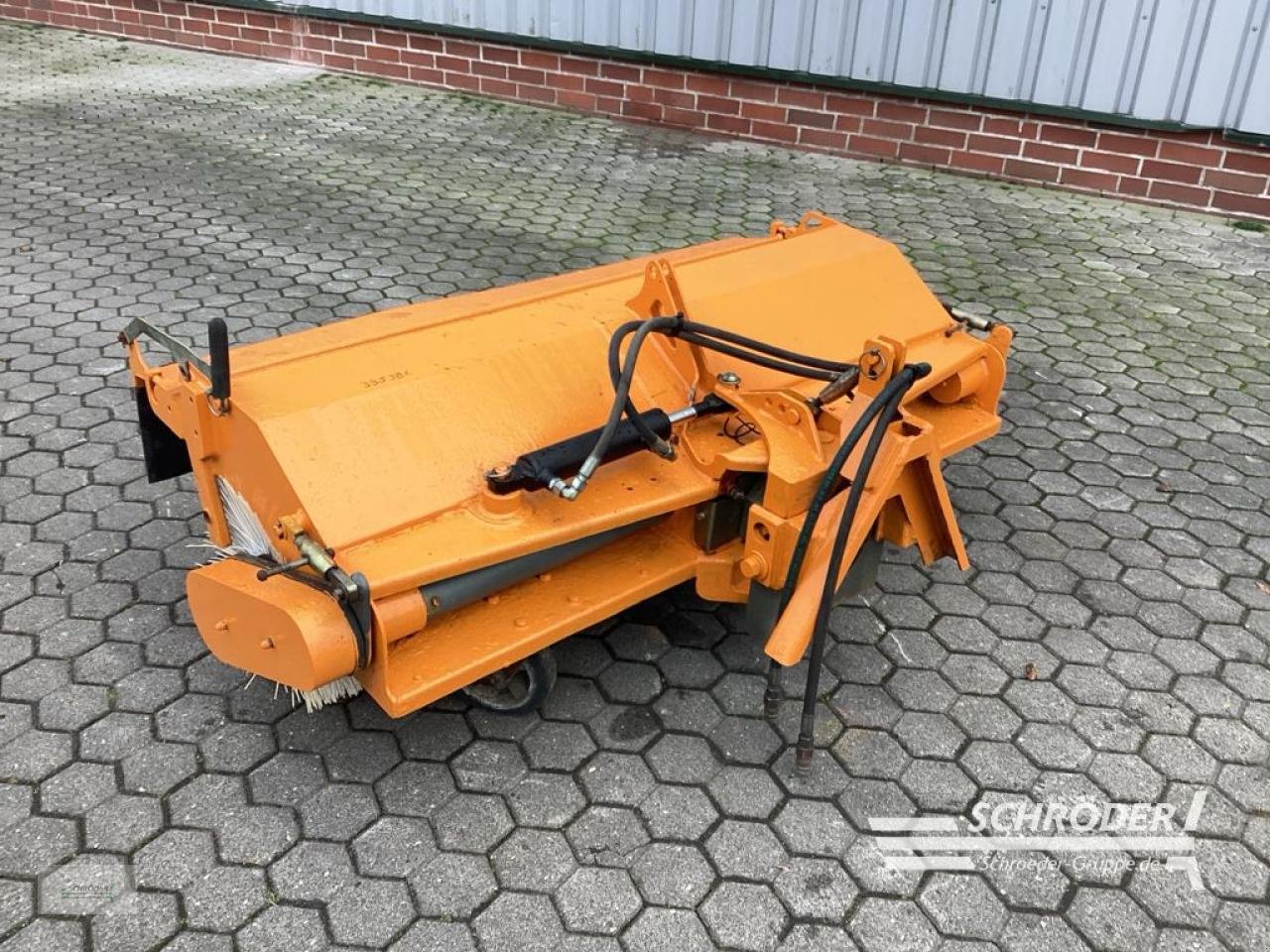 Kehrmaschine typu Sonstige 1,50 M KEHRMASCHINE | KOPPELDREIECK, Gebrauchtmaschine v Norden (Obrázok 4)